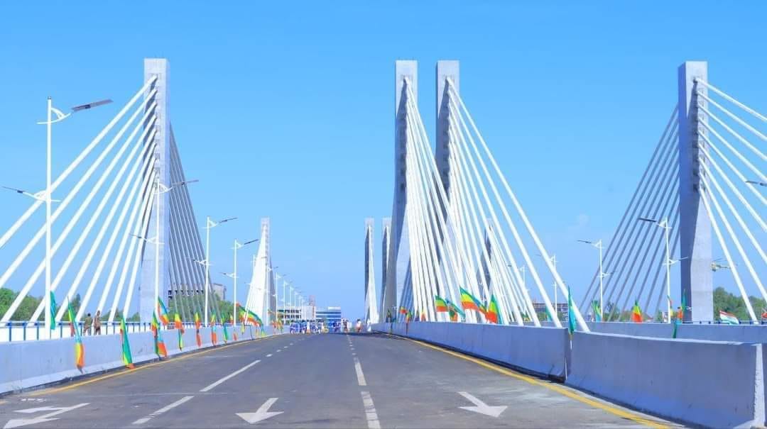 የህዝባችን የዘመናት ጥያቄ የሆነዉ ታላቅ ድልድይ በታላቁ የአባይ ወንዝ እውን ሆኗል።